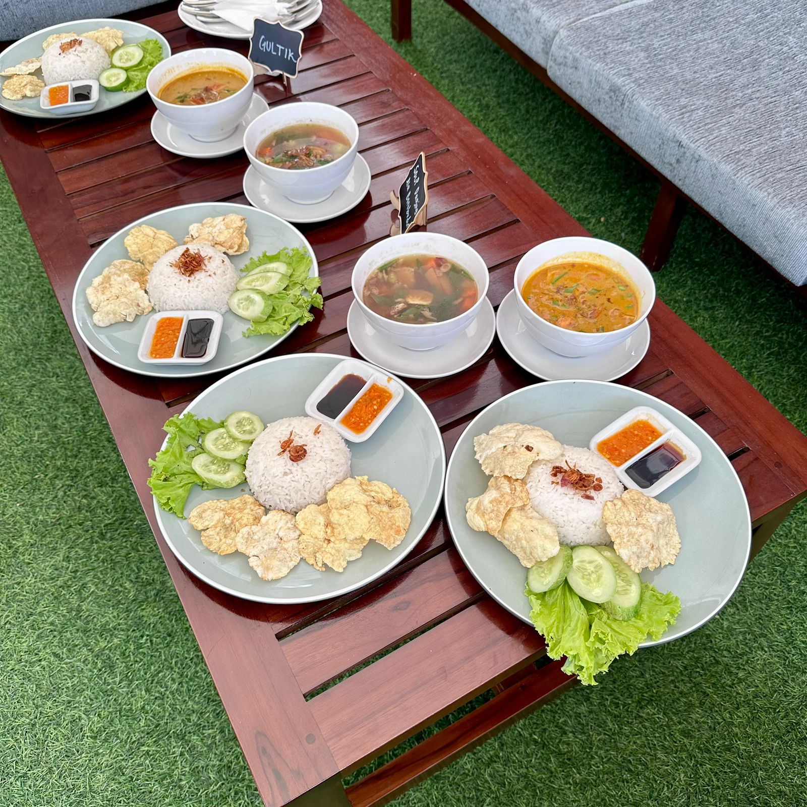 Bar-okah Shisa & Cafe Sarinah