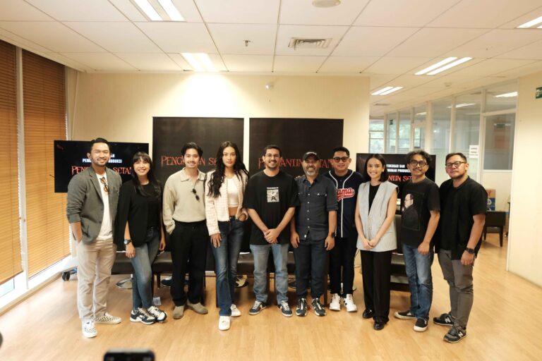 Jelang Masuk Tahap Shooting, Crew dan Pemain Film Pengantin Setan Gelar Syukuran Jelang Masuk Tahap Shooting, Crew dan Pemain Film Pengantin Setan Gelar Syukuran