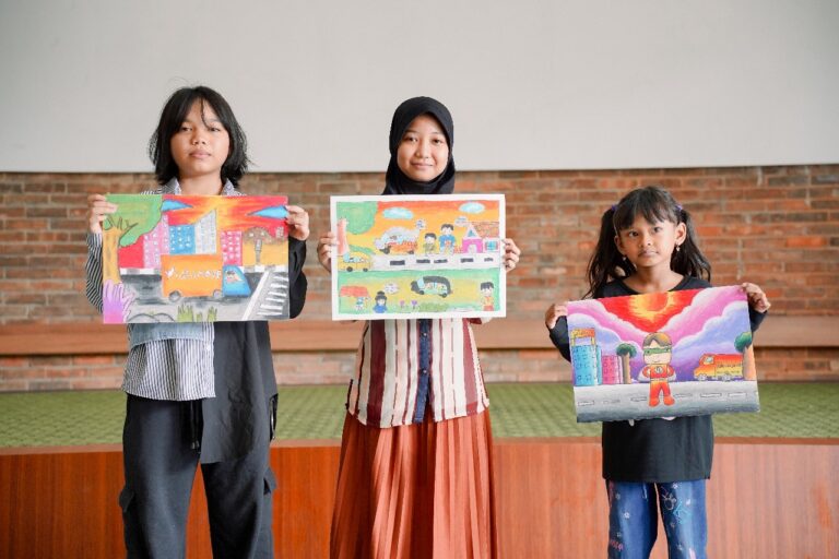 Lalamove Merayakan Hari Anak Nasional Melalui “Driving Dreams Drawing Competition”