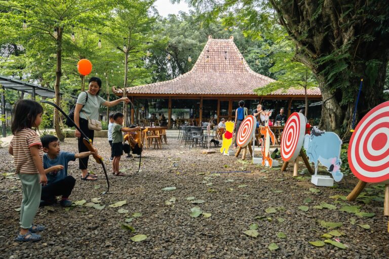 OH!SOME Persembahkan Pop-Up Store & Aktivitas Menarik “Sweet Hunny Moments” di Urban Forest Cipete