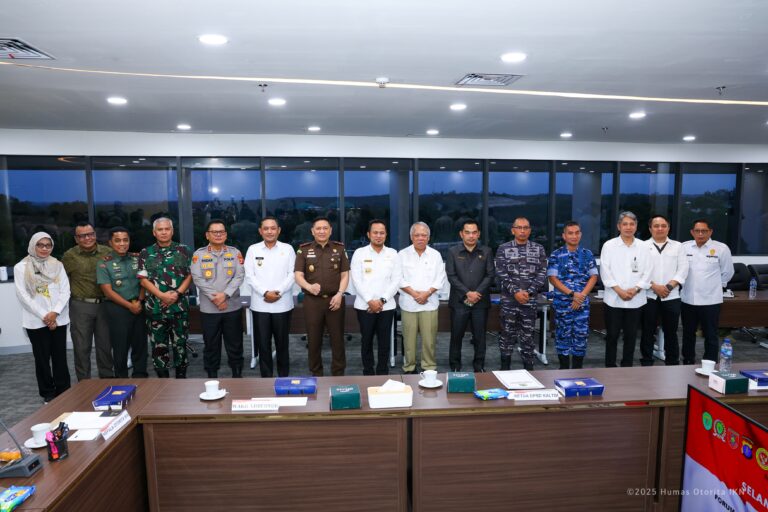 Kepala Otorita IKN Sampaikan Kepastian Kelanjutan Pembangunan IKN dalam Rapat Forkopimda Provinsi Kalimantan Timur