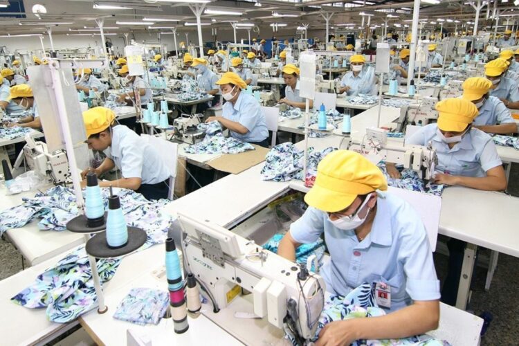 Industri Padat Karya Terkena Imbas Dari Kenaikan Tarif Import Amerika Serikat