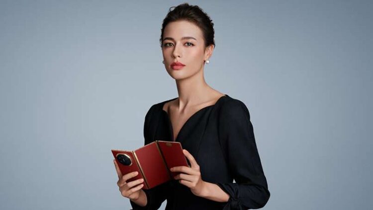 Huawei Resmi Luncurkan HUAWEI Mate XT, Eksplorasi Fitur Canggih Di Smartphone Tri-Fold