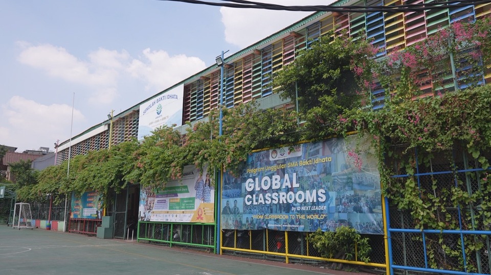 Perkuat Digitilalisasi SMK Bakti Idhata Menggandeng IndiBiz