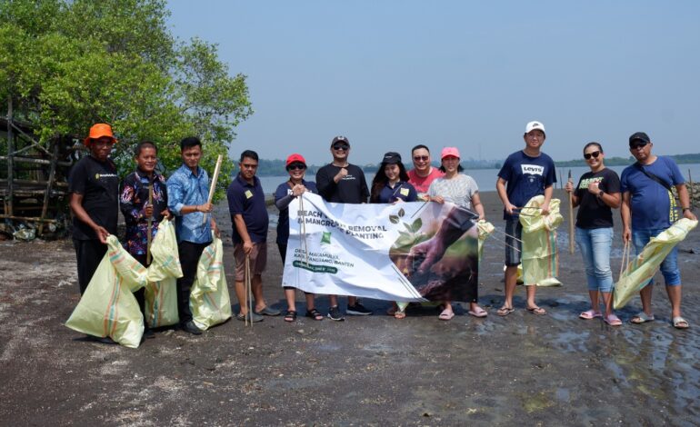 Melalui Program CSR, Dua Hotel Accor Ini Lakukan Aksi Peduli Bersih-Bersih Pantai