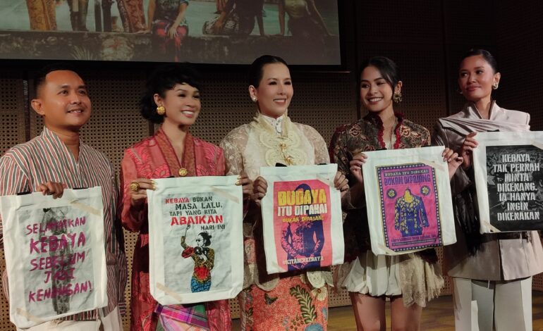 Peringati Hari Kebaya Nasional, Perempuan Indonesia Suarakan Kebaya sebagai Identitas Budaya melalui #KitaBerkebaya