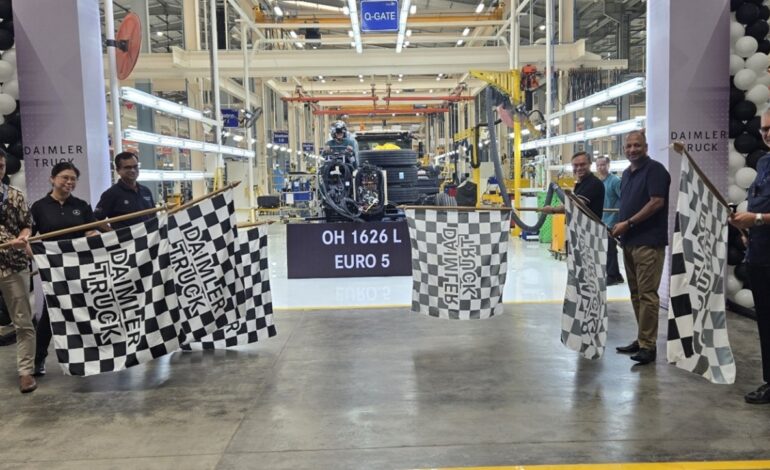 Daimler Commercial Vehicles Manufacturing Indonesia Luncurkan Sasis Bus Mercedes-Benz 1626L Euro 5 Pertama Untuk Ekspor