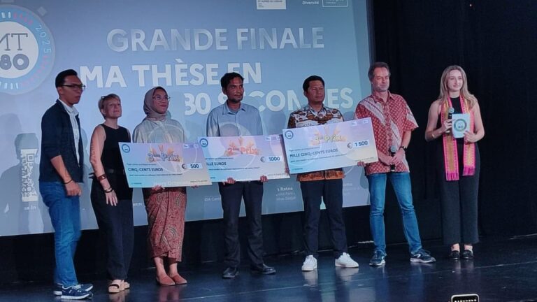 “Ma Thèse en 180 Secondes” Serunya Presentasikan Karya Ilmiah Dalam 3 Menit