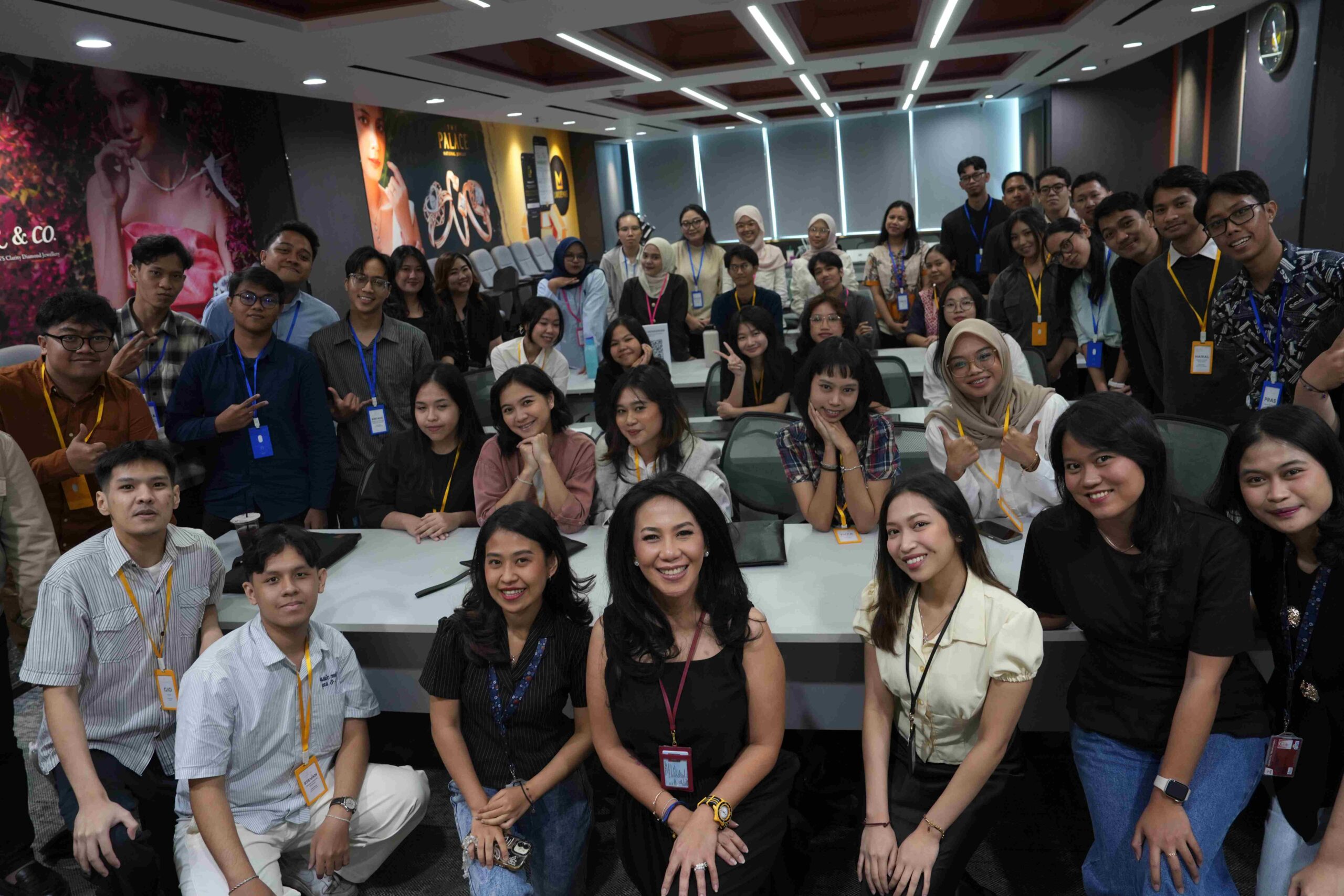 Central Mega Kencana Merekrut 45 Mahasiswa dari Berbagai Universitas di Indonesia Melalui MOELA Internship Program