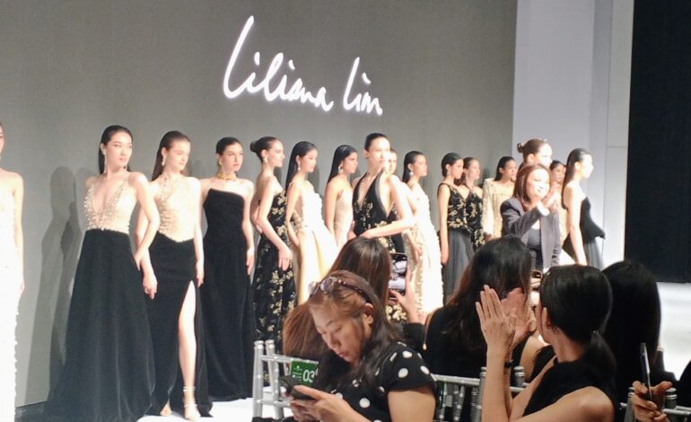 Bertemakan LOUVELL, Liliana Lim Kembali Keluarkan Rancangan Ready-to-Wear Deluxe 2025/2026 di The Langham Fashion Soiree