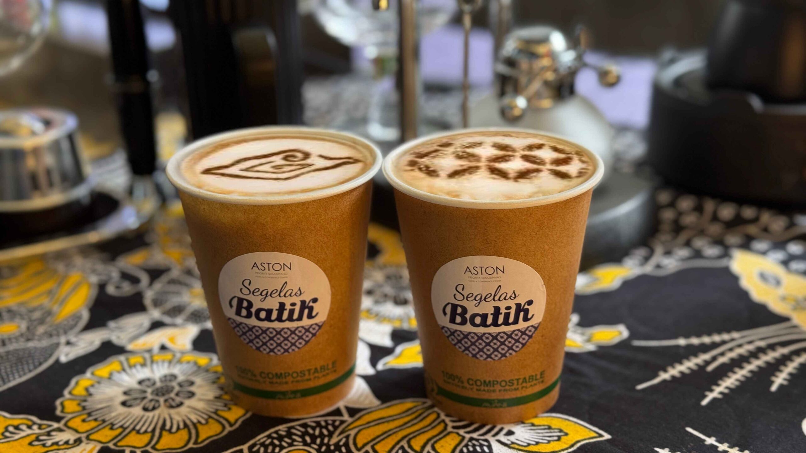 Cantiknya Hiasan Batik Pada Dessert, Kue Dan Kopi di Aston Priority Simatupang