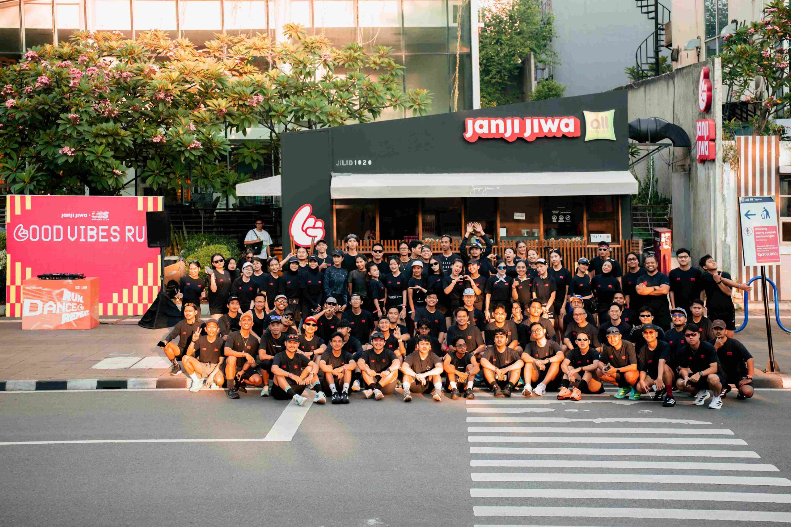 Kolaborasi Janji Jiwa dan USS Running: Run with No Pressure, Just Free Your Vibes