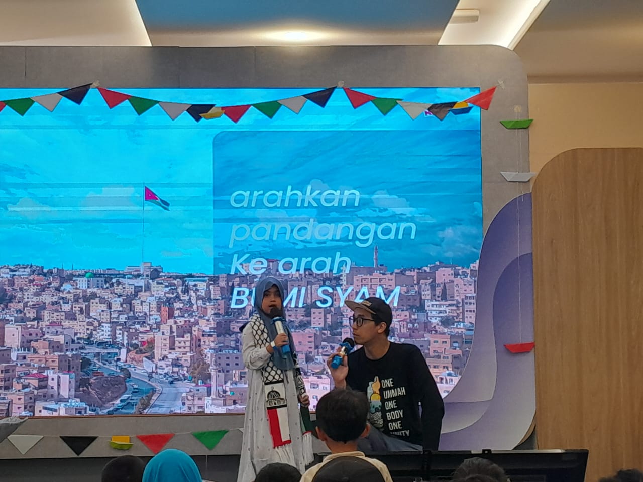 Bersama Komunitas Gajah Kecil, CSR Paragon Gelar ‘Satu Hati Untuk Palestina’