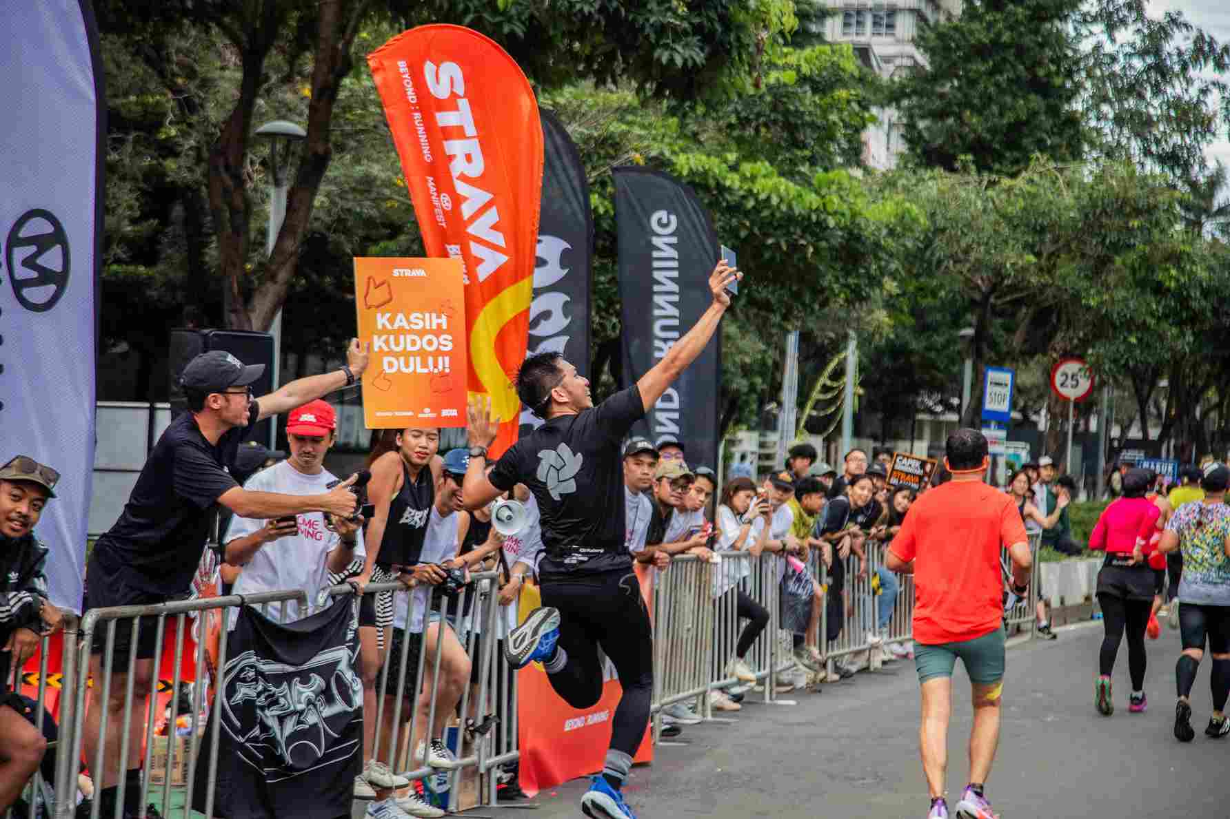 Strava Rekam Semangat dan Kekuatan Para Pelari di Jakarta Running Festival 2025
