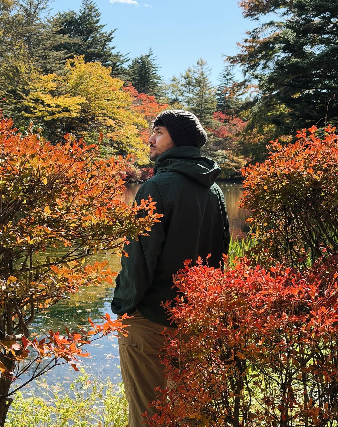 Winter Travel Tetap Stylish! Intip Referensi Gaya Layering Refal Hady Liburan di Jepang