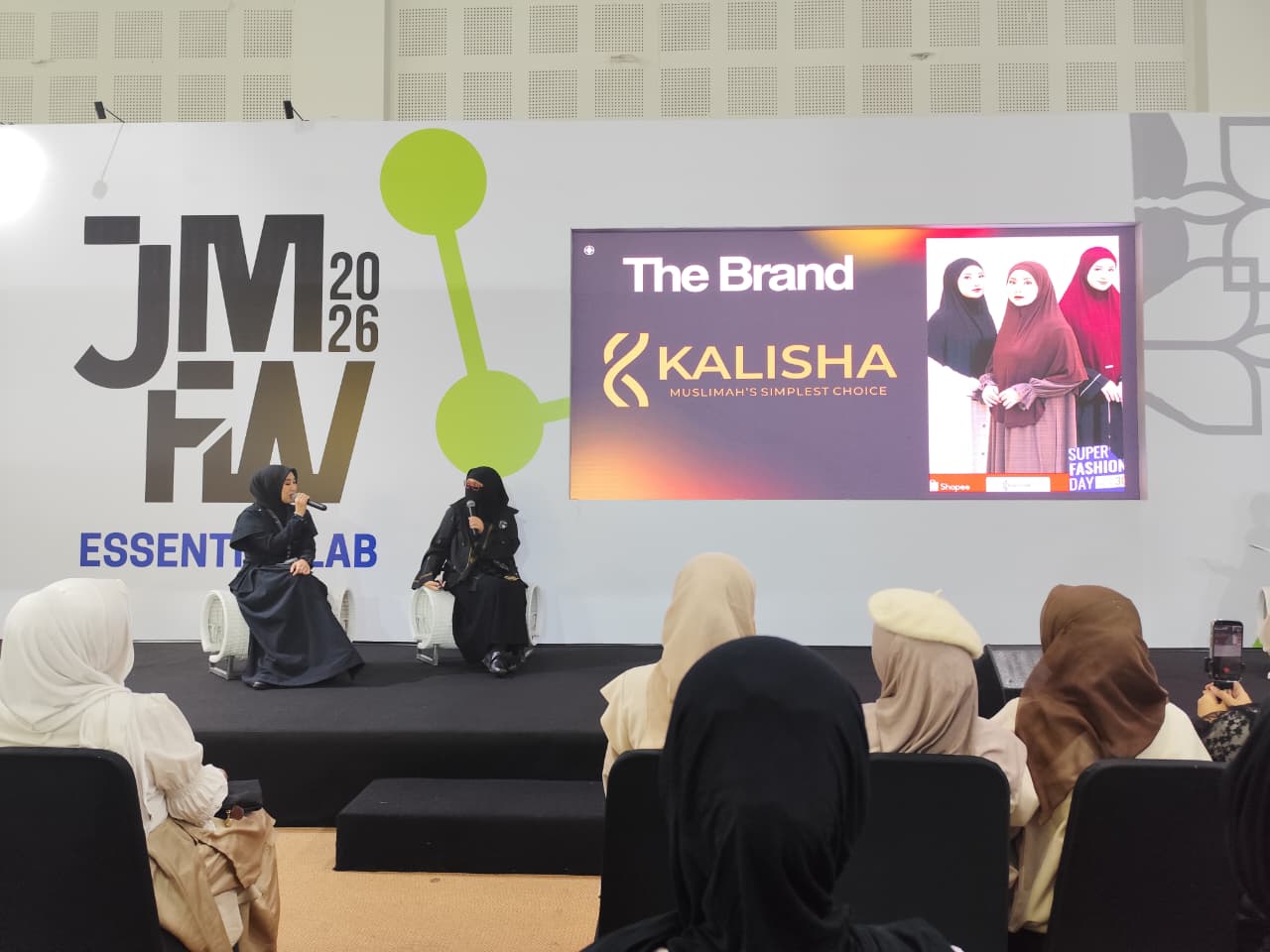 Mini Stage JMFW 2026:  Merajut Visi Desain Irna Mutiara dengan Kekuatan Jual Kalisha