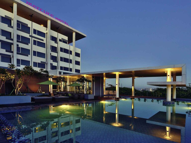 Akhir Tahun Ala Galactic Glow” di Mercure Serpong Alam Sutera, Ini Infonya