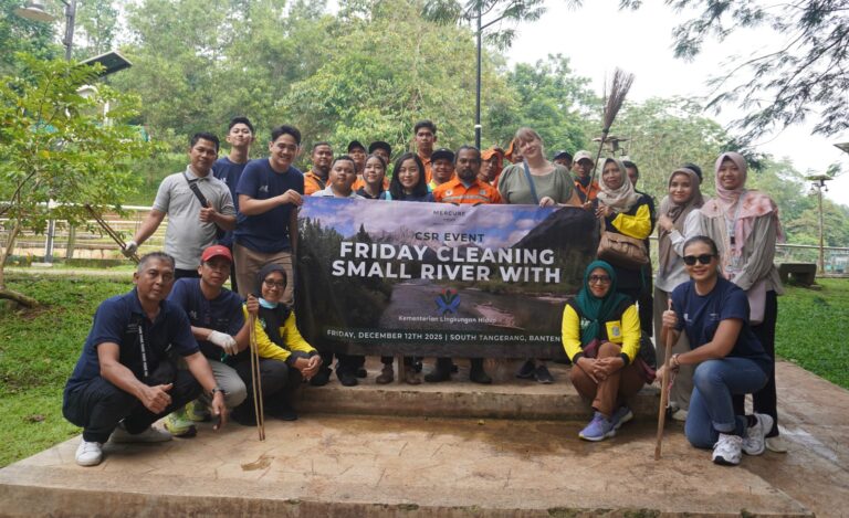 Mercure Serpong Alam Sutera Gelar Dua Kegiatan CSR: Aksi Bersih Jaletreng River Park dan Bantuan Darurat Bencana