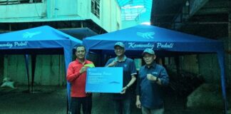 Kemendag Serahkan 100 Unit Tenda Untuk Pedagang di Pasar Kuala Simpang