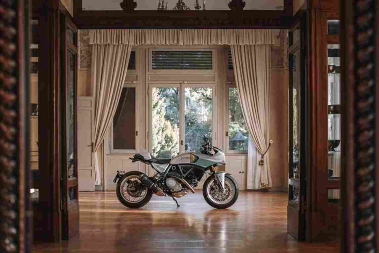 Diproduksi Hanya 873 Unit Ducati Formula 73 Rayakan Super Sport 750 Desmo