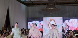 Batik Ternama Danar Hadi Bermekaran di The Dharmawangsa Fashion Show Batik Ternama Danar Hadi
