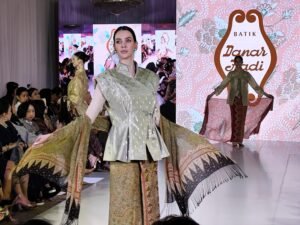 Karya Terbaru Batik Ternama Danar Hadi