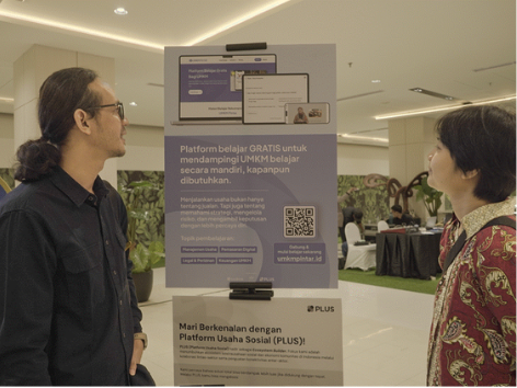 Pelaku UMKM mengunjungi Booth UMKM Pintar pada acara “UMKM Digital Finance Tour", 29/4/2026. Dok Istimewa
