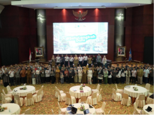 Deklarasi kampanye #SatuLangkahDulu untuk mendukung udara sehat jelang 500 tahun Kota Jakarta di Balai Kota DKI Jakarta.