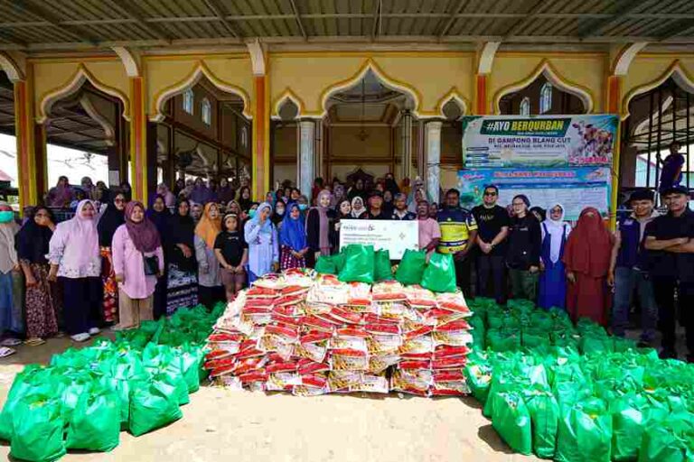 Berkolaborasi Dengan Yayasan Andien & Luna Maya, The Palace Salurkan Bantuan Untuk Korban Banjir Aceh
