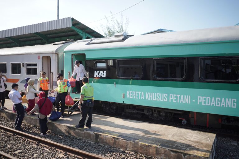 Bertarif Rp 3.000 Kereta Petani dan Pedagang Bantu Distribusi Hasil Panen Lebih Ringan dan Cepat