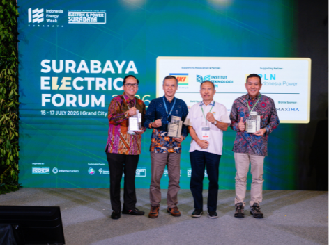 Sesi pertama Day 2 Surabaya Electric Forum_[Ka-Ki] Fazil Erwin Alfitri - CEO PT Paiton Energy, Dwi Kusnanto - Ketua MKI Jawa Timur, Dedet Candra Riawan - Dosen Institut Teknologi Sepuluh Nopember, Widodo Budi Nugroho - Pengurus MKI Jawa Timur.