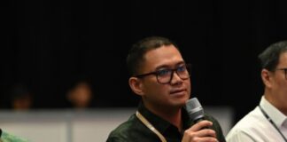 Chairman IdBattery Tegaskan Ekosistem Baterai Harus Cakup Seluruh Siklus Hidup Niko Chandra Chairman IdBattery berbicara dalam forum Energy Week 2026 di JIExpo Kemayoran.