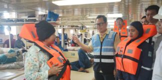 Kemenhub Dorong Kompetensi Awak PELNI Lewat Latihan Keselamatan Berkelanjutan Peserta Workshop Safety Training memperkuat kompetensi awak PELNI di atas KM Bukit Raya.