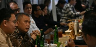Tegaskan Pemisahan Penumpang dan Barang Pelabuhan, Langkah Kemenhub Demi Keselamatan Bersama Menhub Dudy tegaskan pemisahan penumpang dan barang di Pelabuhan Ketapang.