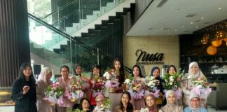 Bercerita Lewat Rangkaian Bunga di Ruang Cerita, Aston Blooms Your Own Story